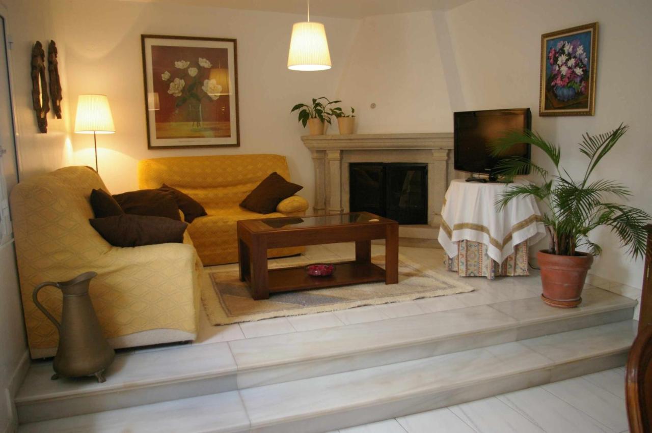 비야누에바 데 아로사 Vivienda Tradicional Con Jardin Y Patio Interior 빌라 외부 사진